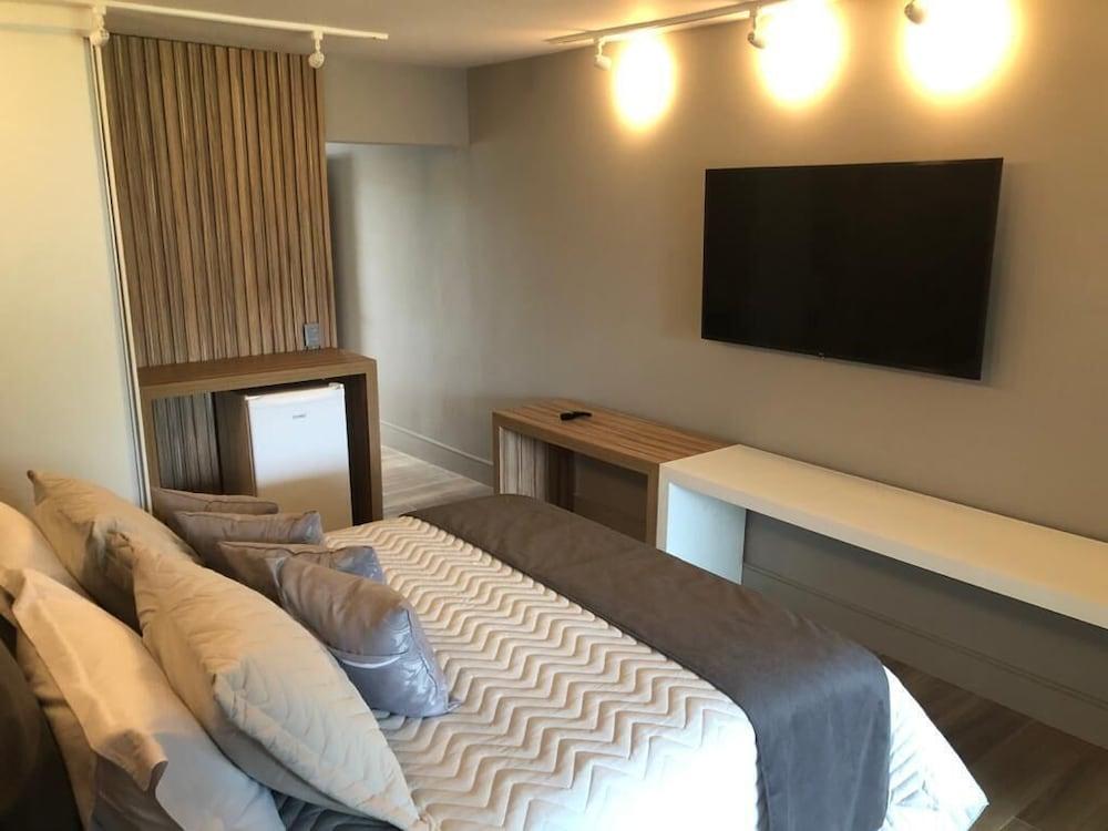 Wembley Inn Hotel أوباتوبا المظهر الخارجي الصورة