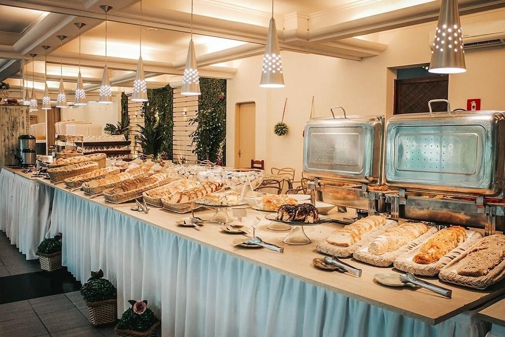 Wembley Inn Hotel أوباتوبا المظهر الخارجي الصورة