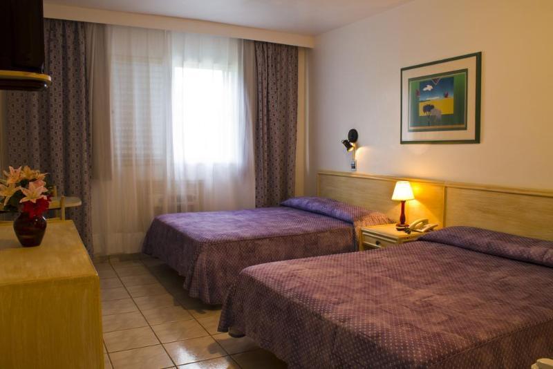 Wembley Inn Hotel أوباتوبا المظهر الخارجي الصورة